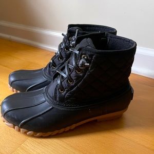 Women’s Duck Boots - NWOT- Insulated Snow Boot - waterproof